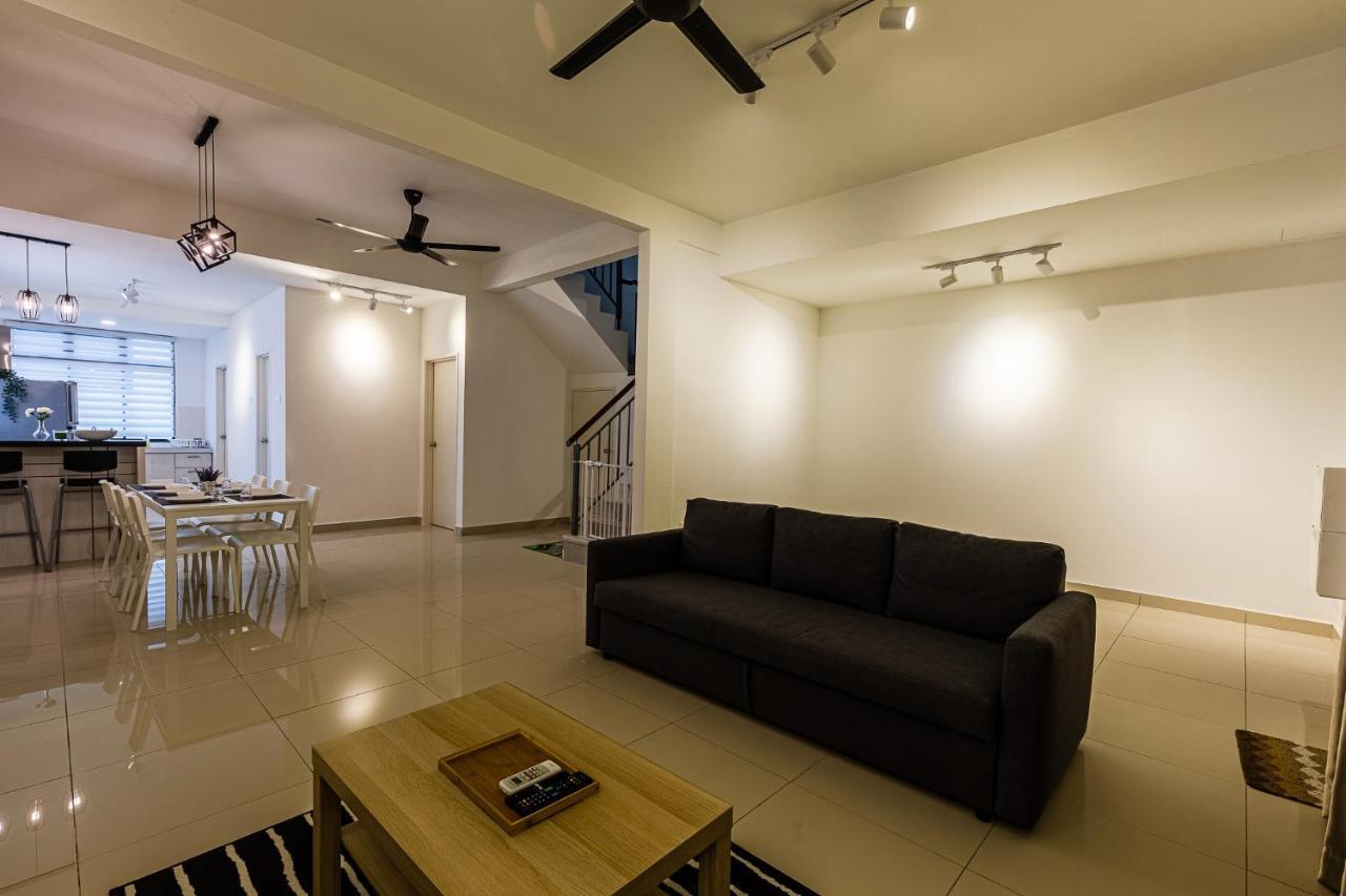 Desaru Babyfriendly Homestay Exterior photo