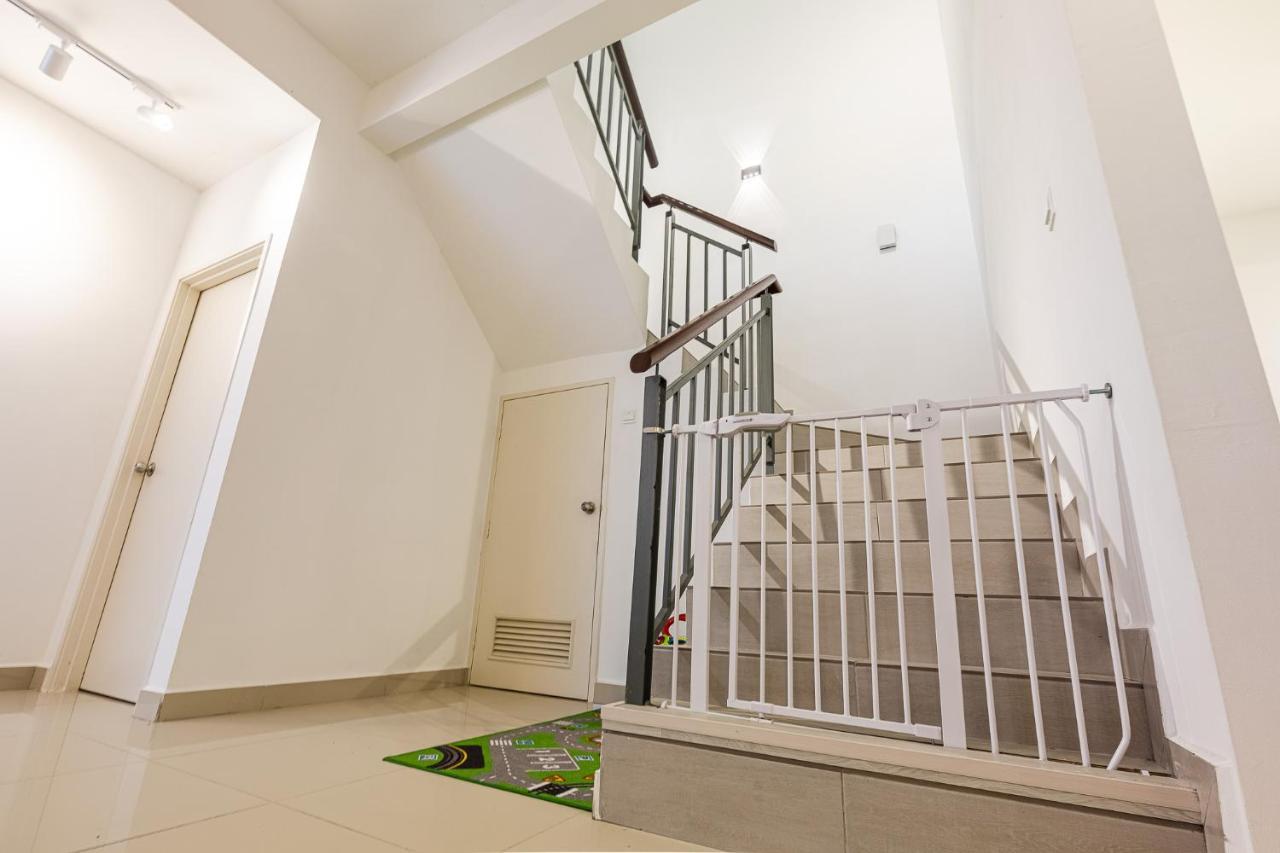 Desaru Babyfriendly Homestay Exterior photo